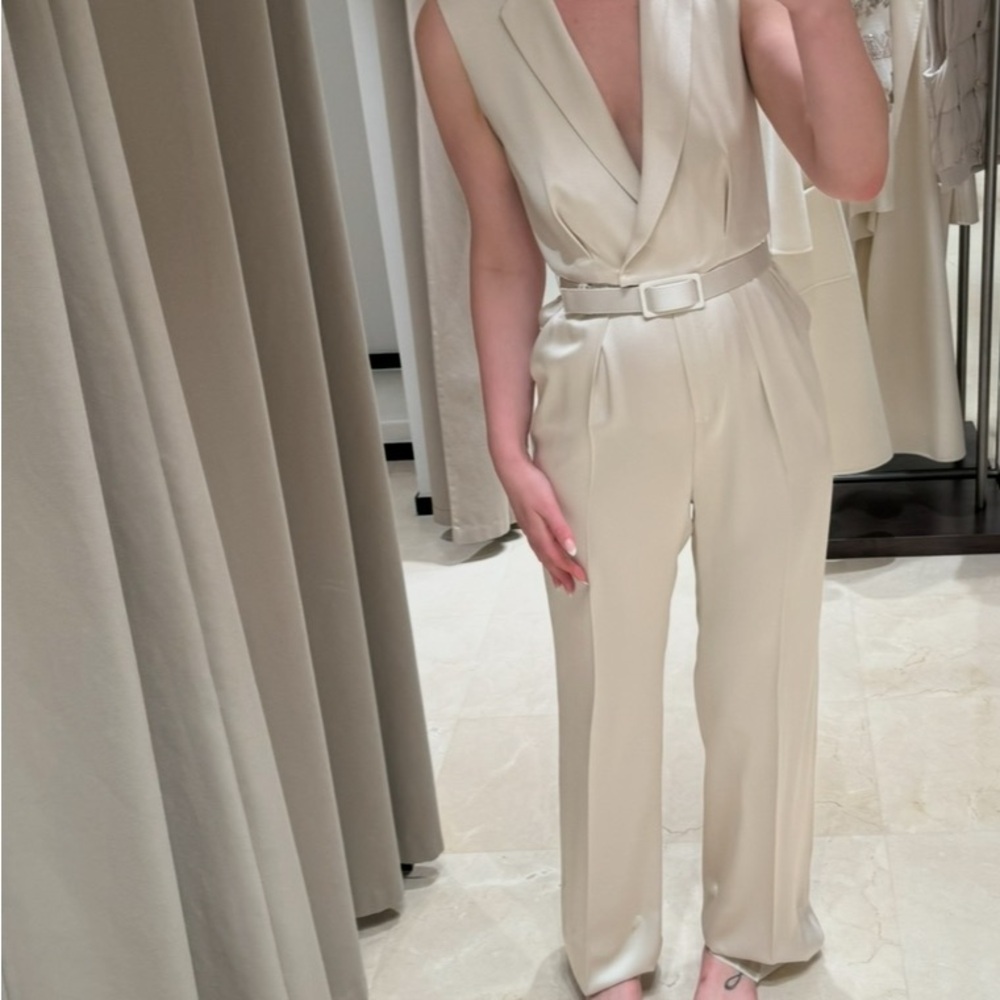 MaxMara Cream Sleeveless Silk Jumpsuit size M